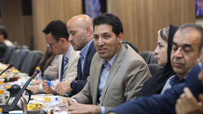 رییس کمیسیون صنایع غذایی اتاق بازرگانی ایران: عدم تخصیص به‌موقع ارز؛ اصلی‌ترین عامل رسوب کالاها در حوزه صنایع غذایی و کالاهای اساسی