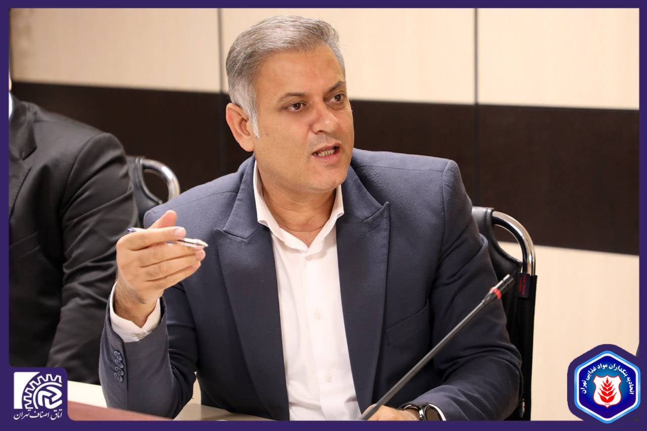   رئیس اتحادیه صنف بنکداران مواد غذایی تهران: نوسان قیمت کالا‌ها ارتباطی به کمبود کالا ندارد